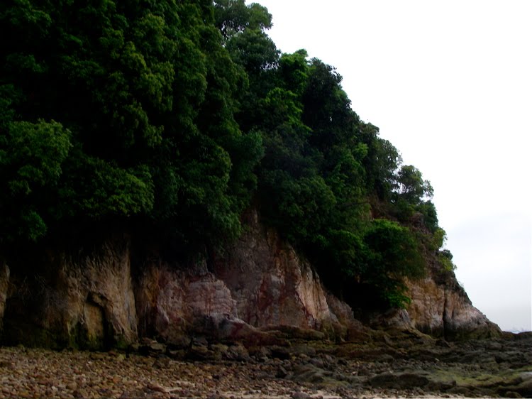 COLOURFUL CLOUDS: Back To Sentosa Tanjong Rimau.....