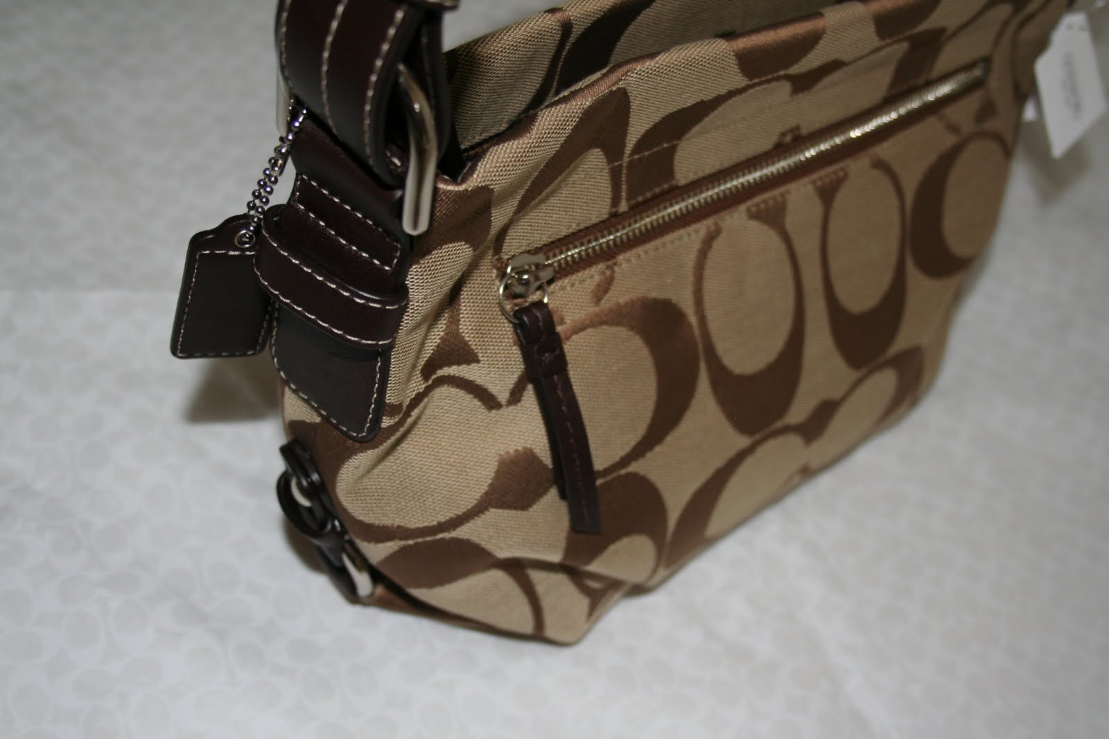 Luxury Bags For Sale NWT Coach Signature 24cm EW Duffle 15068