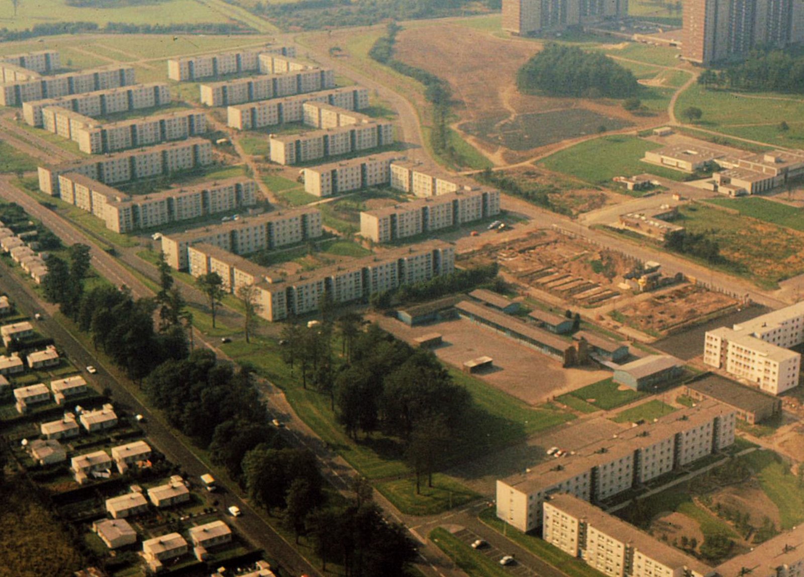 [70S+AIR+5+ARDLER.jpg]