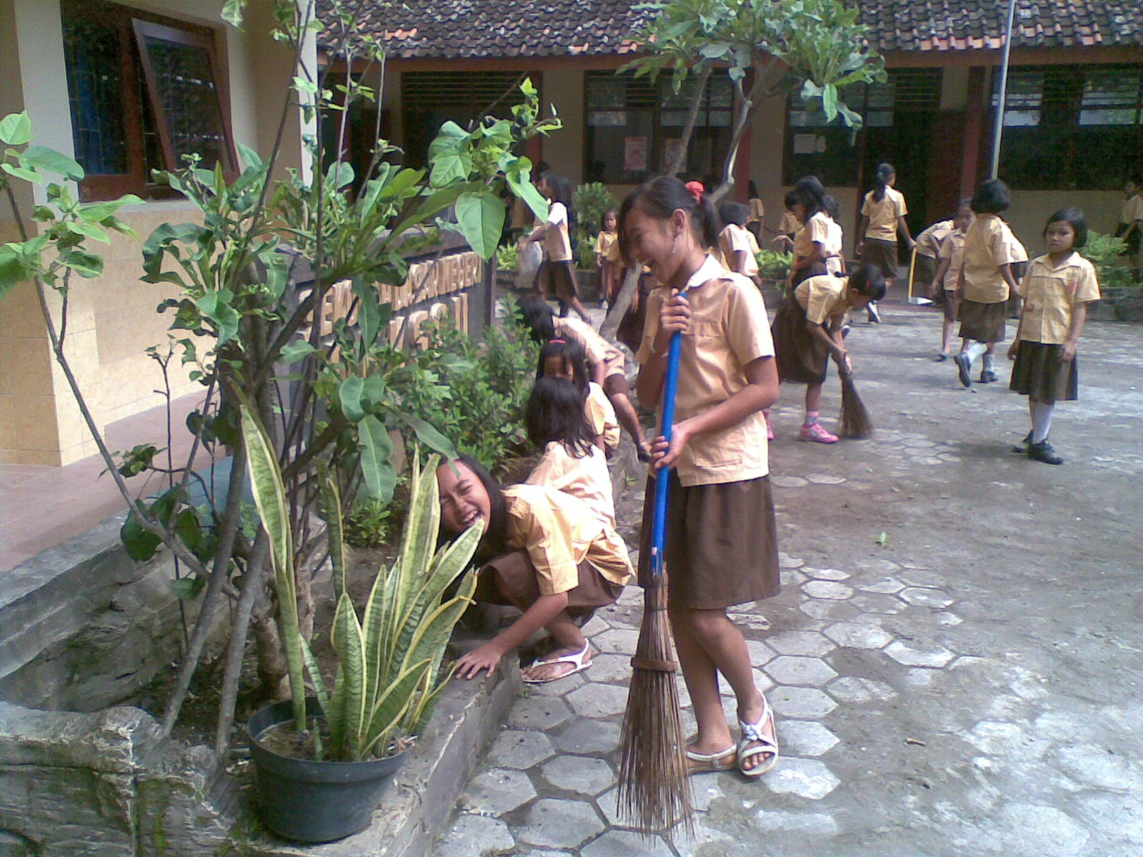 Gambar Kartun Kerja Bakti Di Rumah XX Rumah Gambar Kartun Kerja Bakti Di Rumah XX Rumah