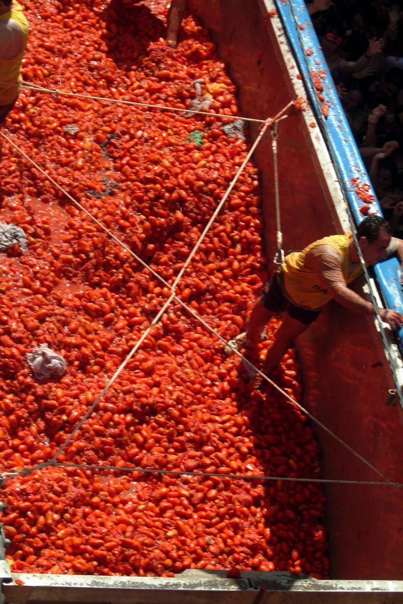 Cafenets La Tomatina De Bu ol cafenets-la-tomatina-de-bu-ol