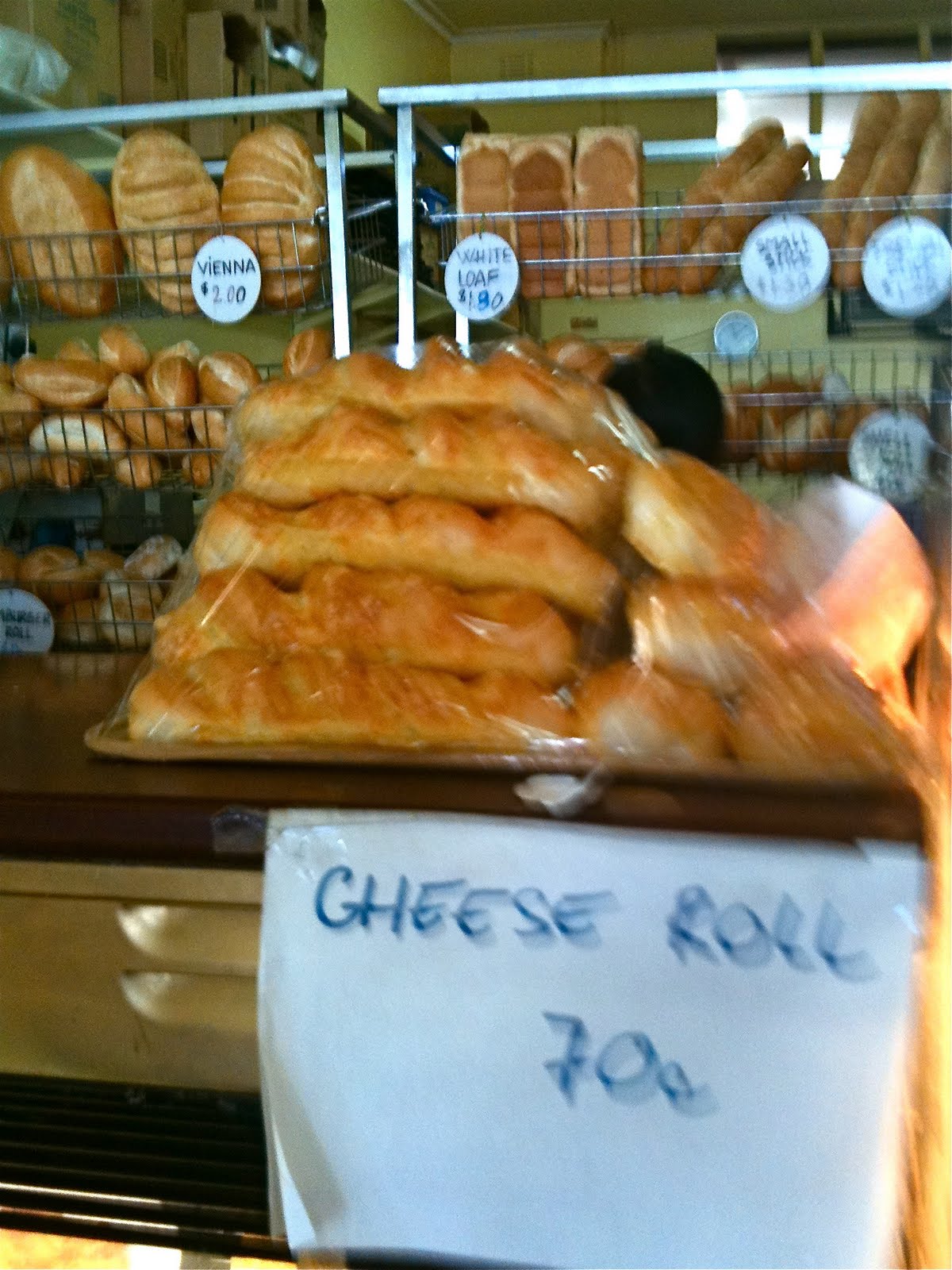 MAKAN MELBOURNE Freshly baked Vietnamese Breads and Rolls