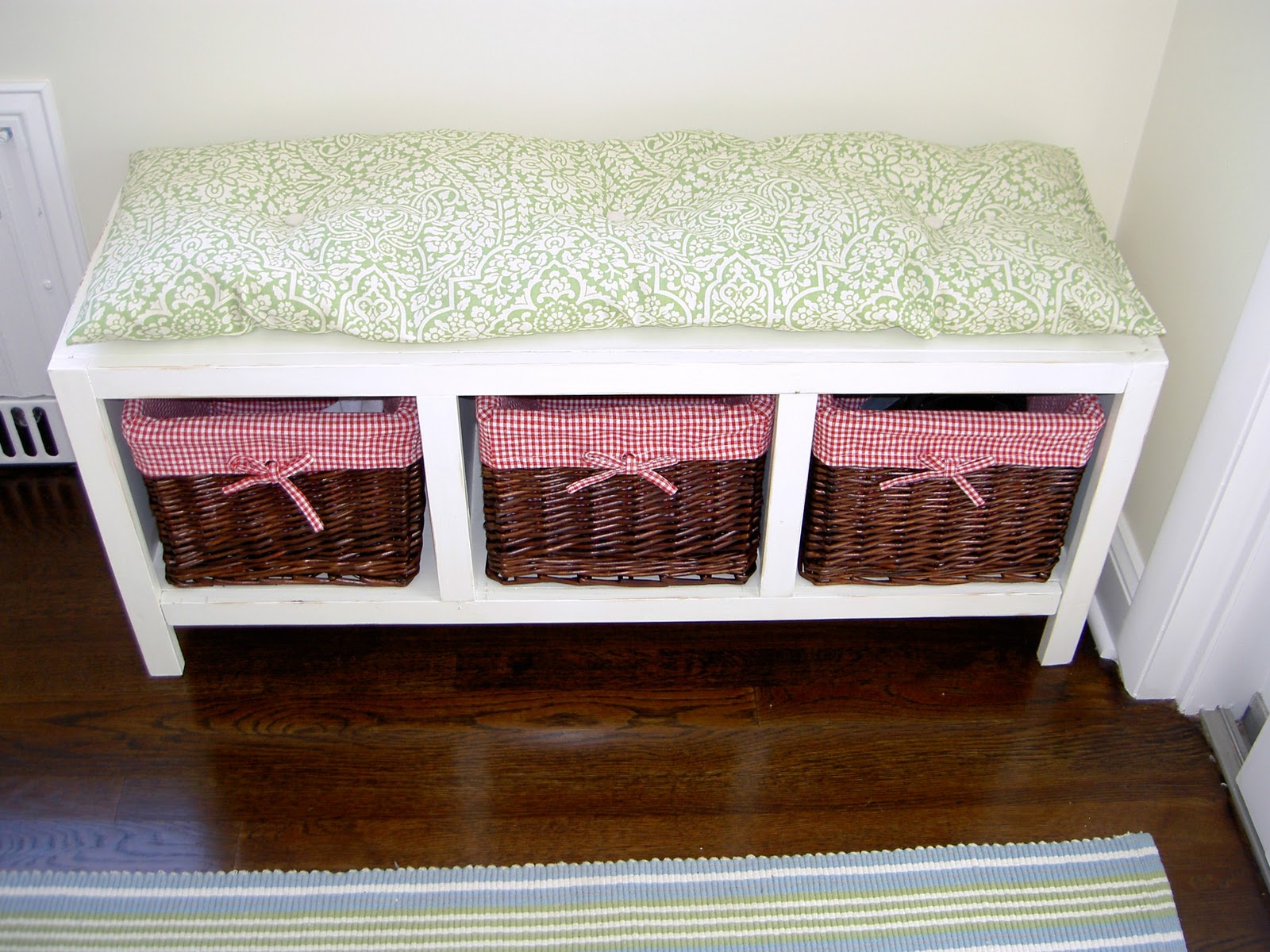That's My Letter: DIY Bench with Storage Baskets
