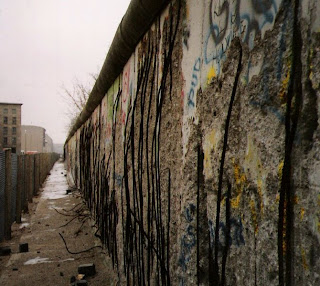 The Berlin Wall Photo by Bob Tubbs