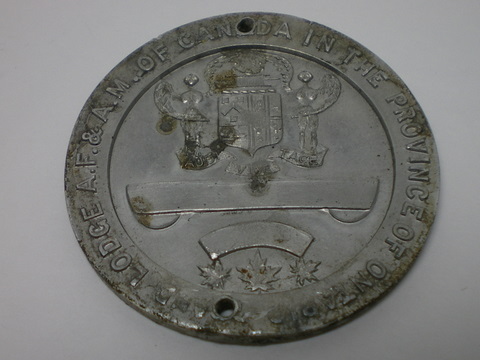 [medallion+-+side+2.JPG]