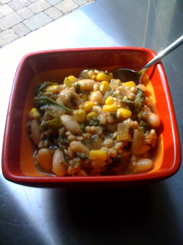 Smith's Vegan Kitchen White Bean and Tempeh Chili Giada De Laurentiis