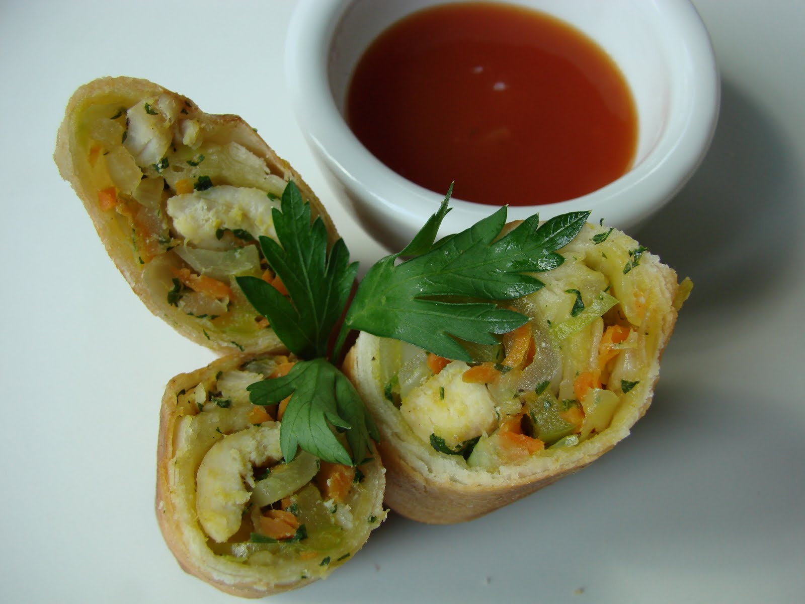 Halal Mama Spring Rolls with Sweet and Sour Sauce