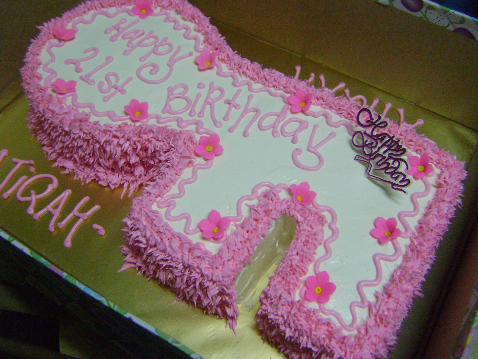 IreneBakeLove Happy 21st Birthday KeyShaped Cakes