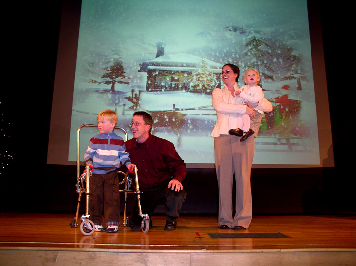 [2007FashionShow4.jpg]