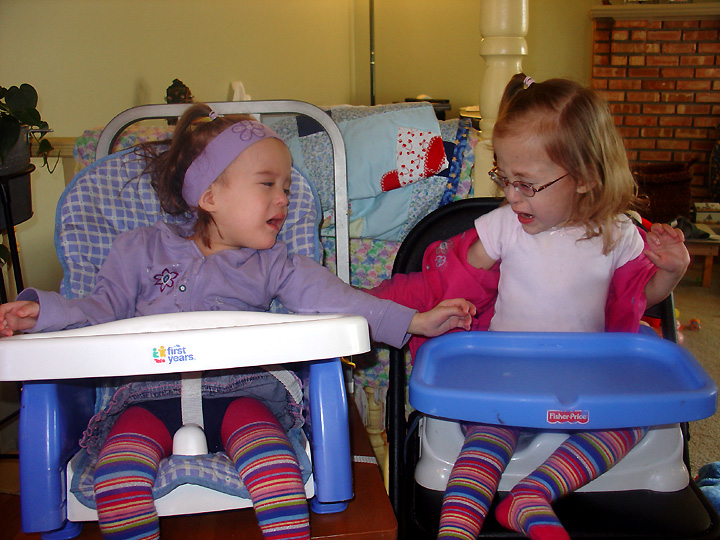 [2007.03.23HandEFighting.jpg]