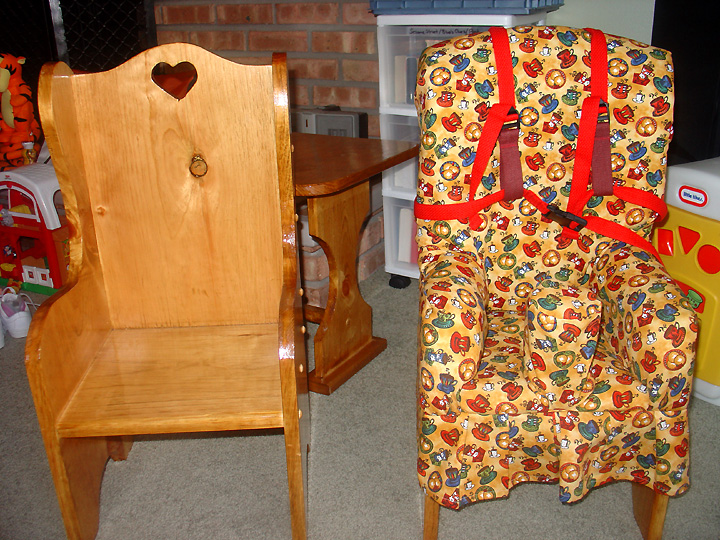 [2007.10.30Chairs.jpg]