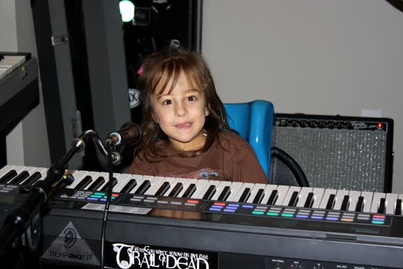 [2010.01.27EdenRockin.jpg]