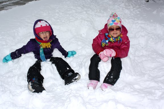 [2010.02.22SnowDay2.jpg]