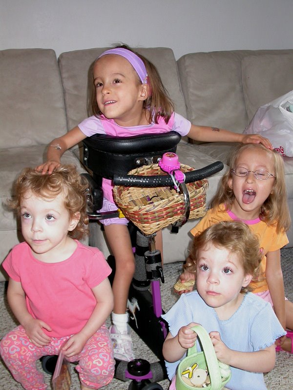 [2008.08.29WithLessa&Ivy.jpg]