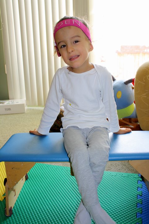 [2009.01.16EdenBenchSitting.jpg]