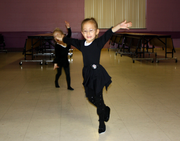 [2009.02.23DanceClass3.jpg]