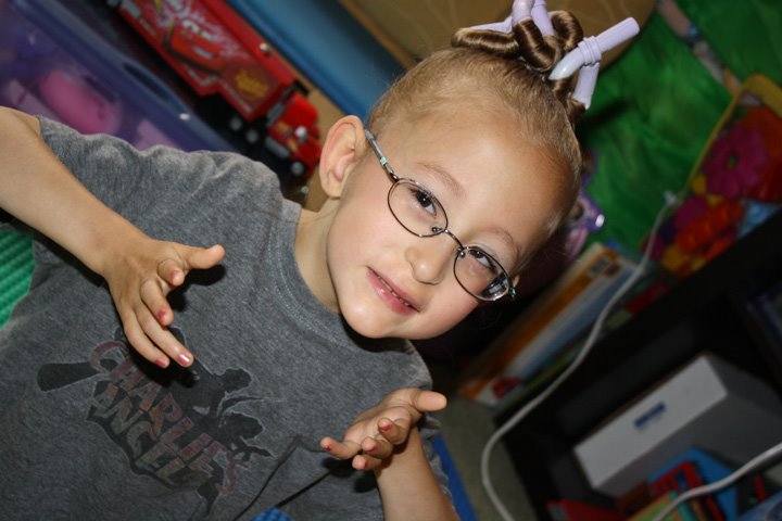 [2009.06.06Hollandnails.jpg]