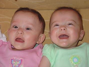 [2005.4.19TwoCuties.jpg]