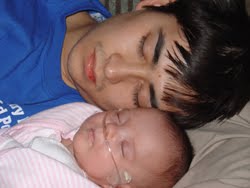 [2004.12.28DaddyandEdenSleeping.jpg]