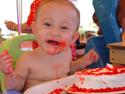 [2005.07.31HollandCakeSmile.jpg]