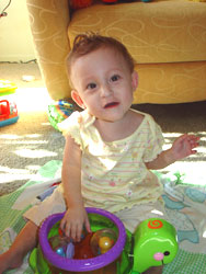 [2005.08.20HollandPlaying.jpg]