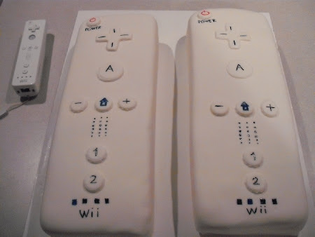 Wii Remote Cakes