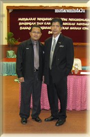 Bersama Penolong Pengarah Bah. Pengurusan Sekolah Harian KPM. Tn. Ab. Rahim Osman