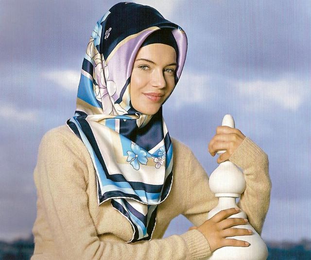 [armineesarp40gh4.jpg]