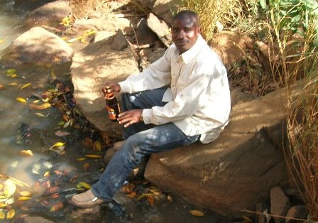 [Web+-+guest+retrieving+cold+beer.jpg]