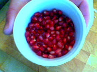 merely hopefully useful bear witness for how to take away all those pomegranate kernels without a big one thousand Secret Underwater Pomegranate Trick