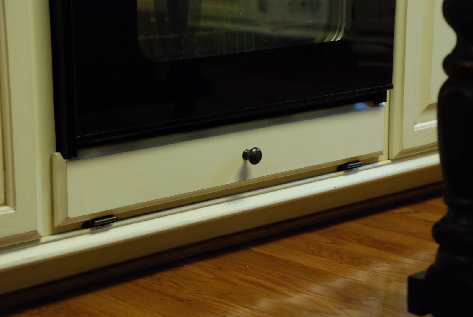 * Remodelaholic * From Oak Kitchen to Painted White