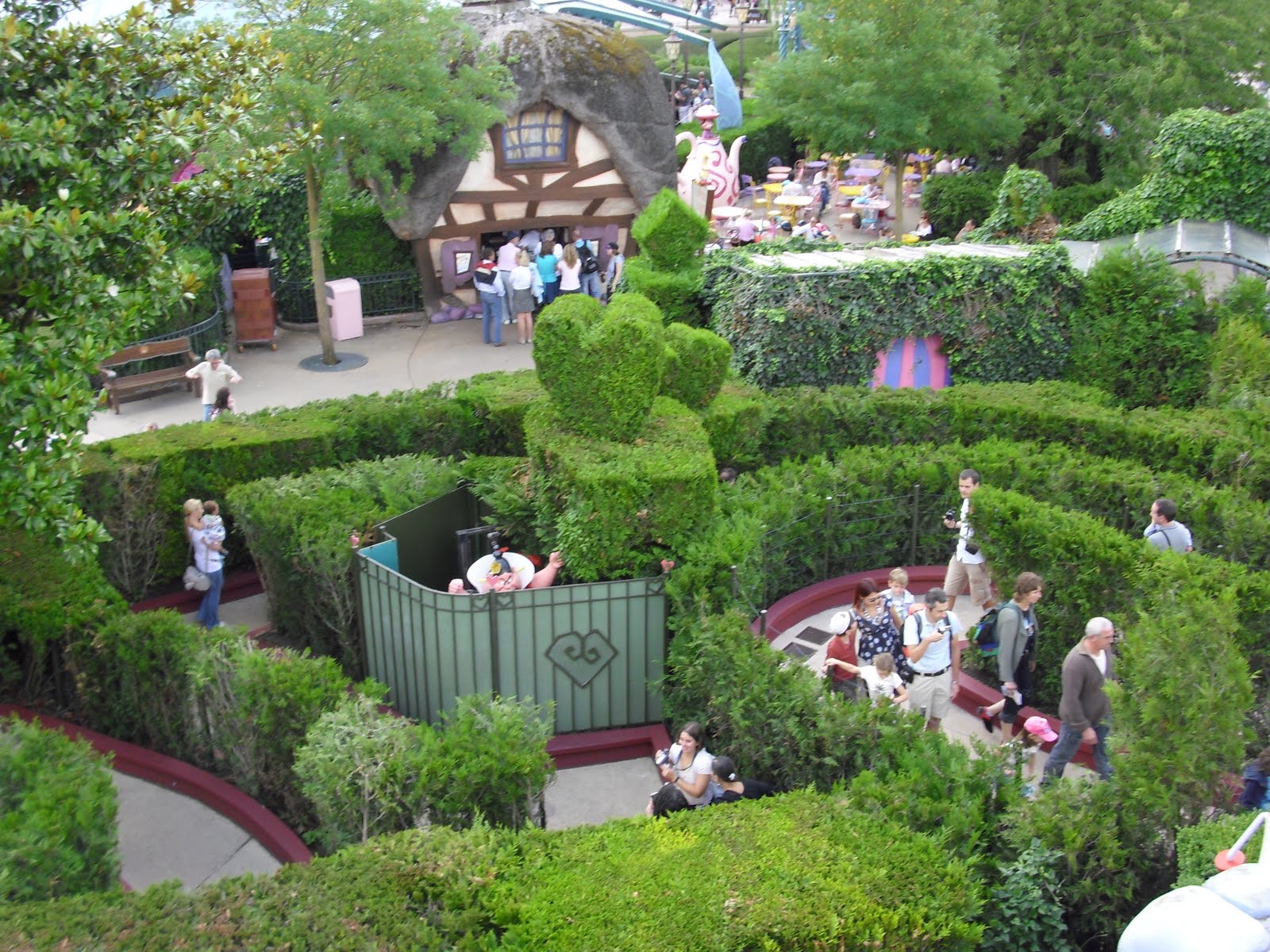 Cuentas Mas Menos: JARDINES DISNEY