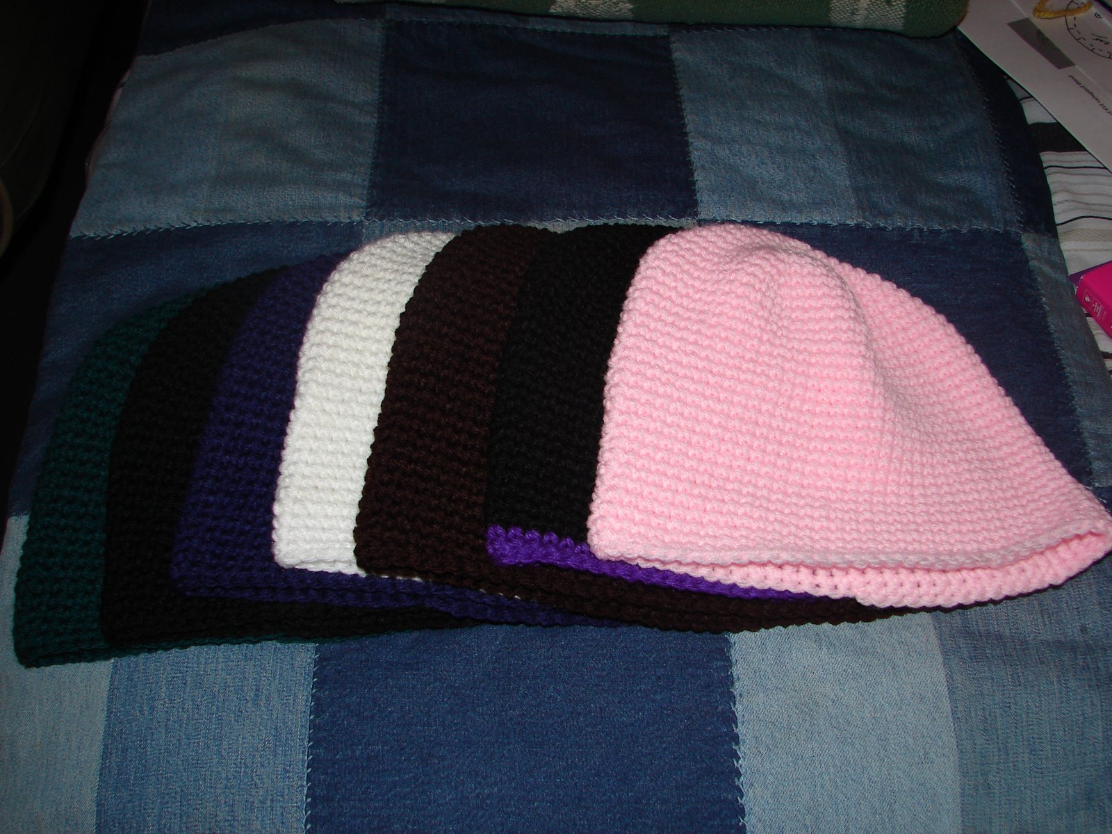 [crocheted+hats+001.jpg]