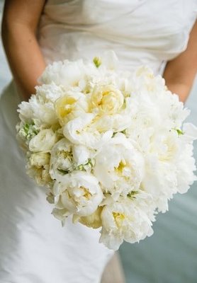 Bouquet Bridal: White Peonies Bouquet