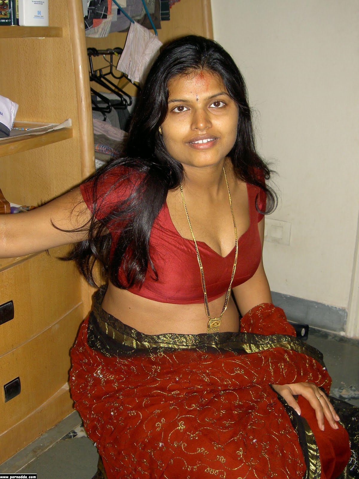Desi Aunty Saree Hot Assimage - Telugu aunties: Telugu hot and sexy aunty in saree