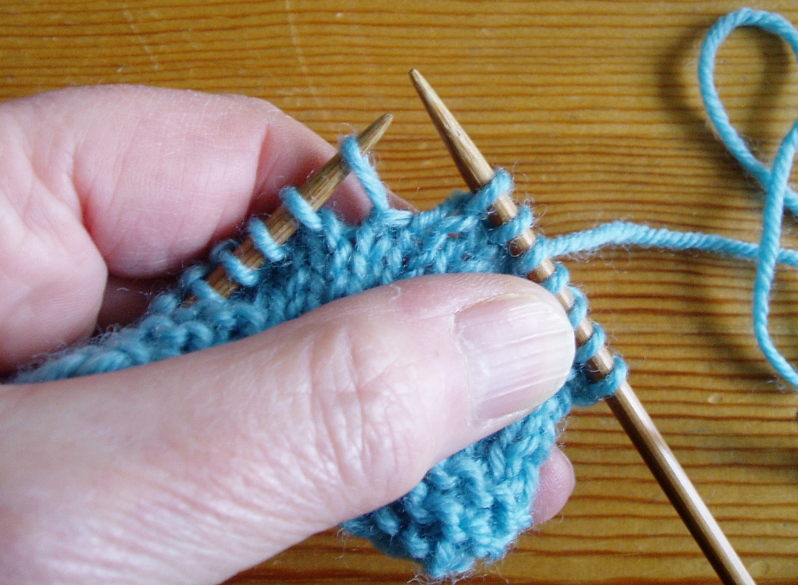Knitting Now and Then: Neat Shoulder Seams