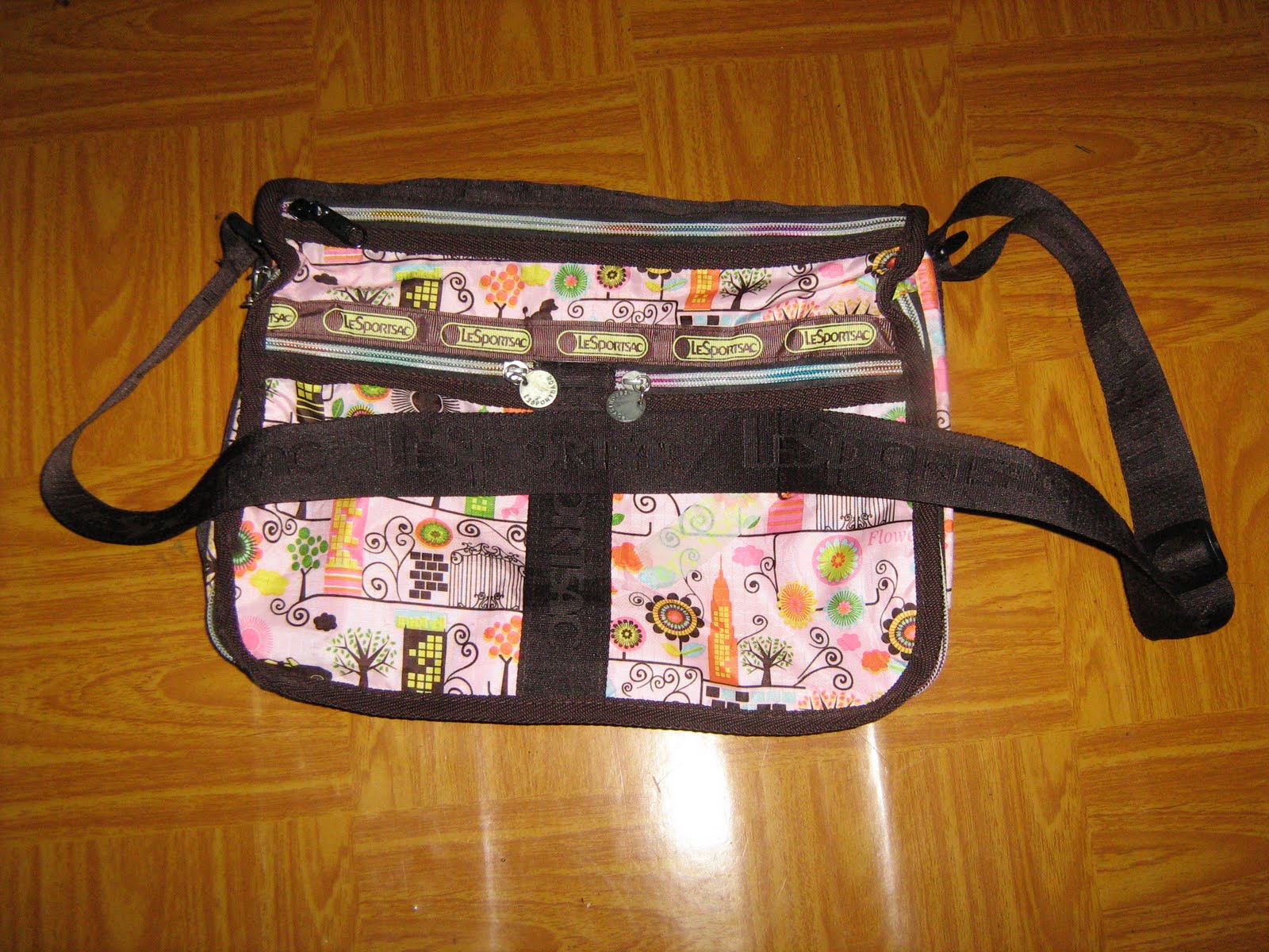zeppelinbundle: le Sportsac sling bag limited edition