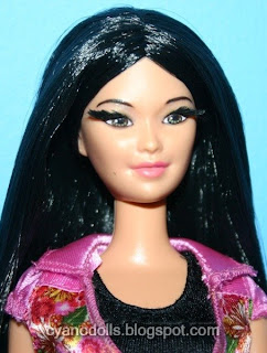 picture pockets barbie
