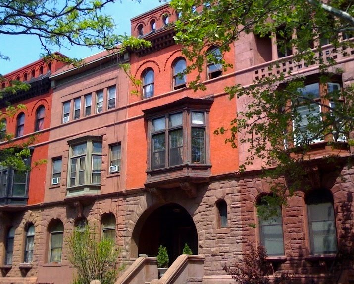 H A R L E M + B E S P O K E ☞ WALK The Mount Morris Park House Tour