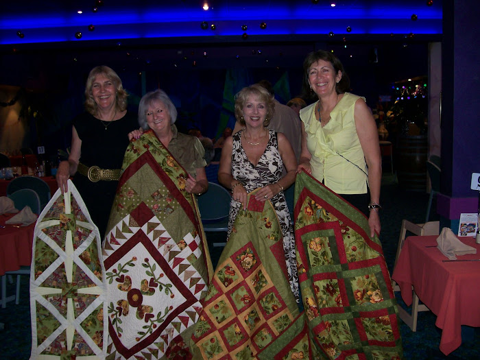 Challenge: all use the same fabric create whatever we like.(Maude HATED the fabric !)