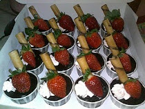 Cupcakes with fresh strawberry