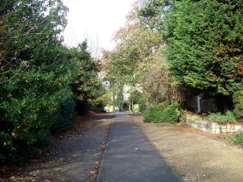 Gravel Walk, Bath, England Gravel Walk, Bath, England.