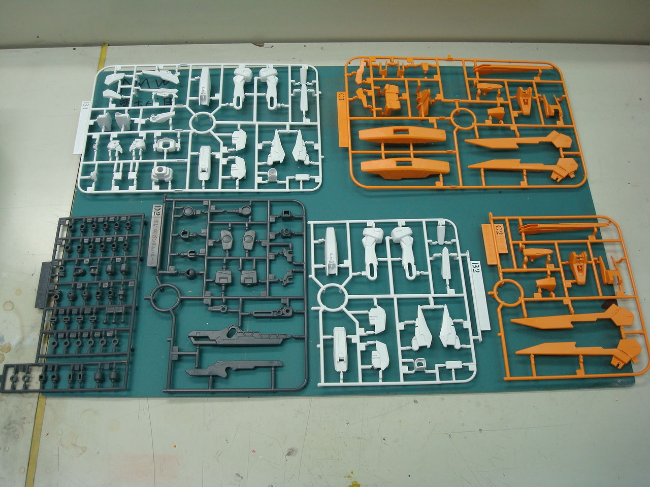 GUNDAM GUY: 09/10/10