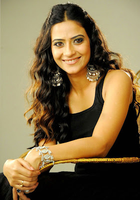 HOT SEXY PICS: Aditi Sharma Hot Photos