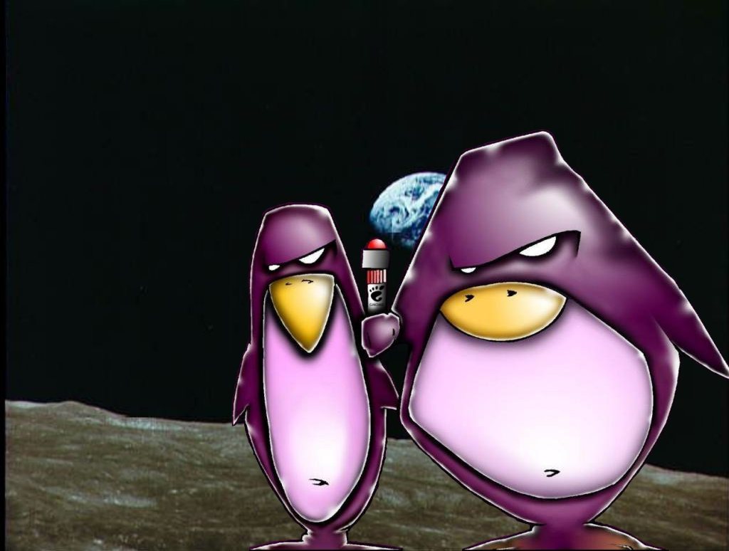 [GNOME-TuxInTheBlackEnLaLuna_1024x768.jpg]