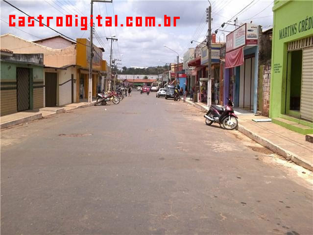 [centro-2-lago-da-pedra.jpg]