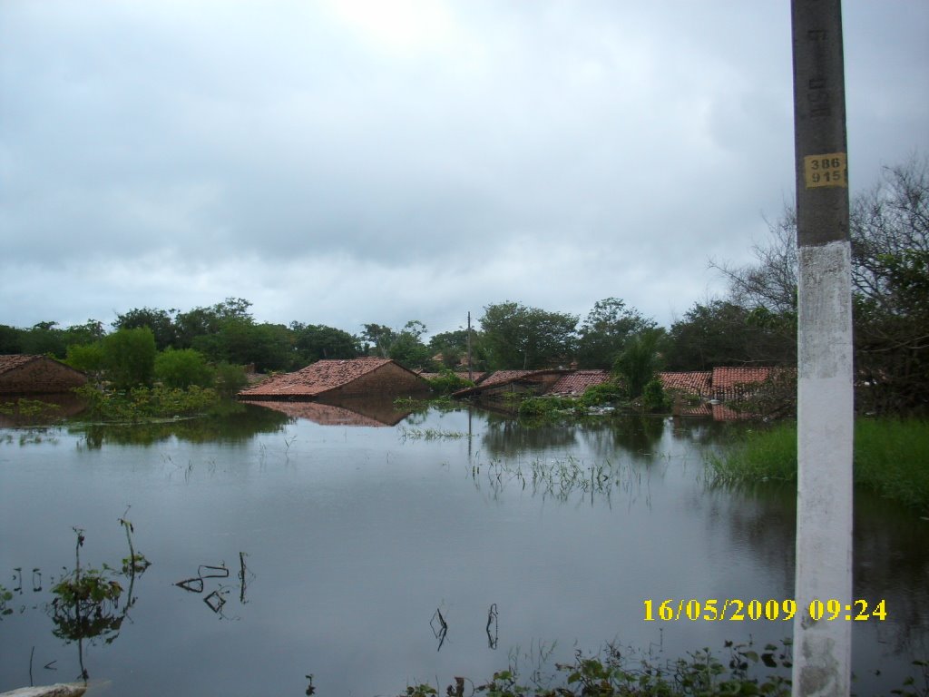 [enchente_avenida_mearim_bacabal_8.JPG]
