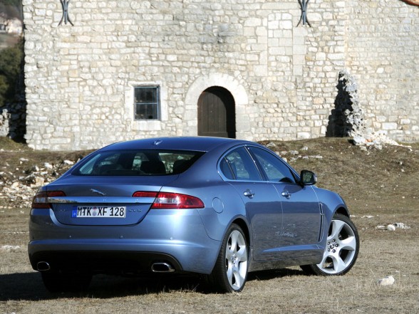 DAFTARharga mobil: daftar Harga Jaguar XF,Jaguar XK,Jaguar XKR Baru