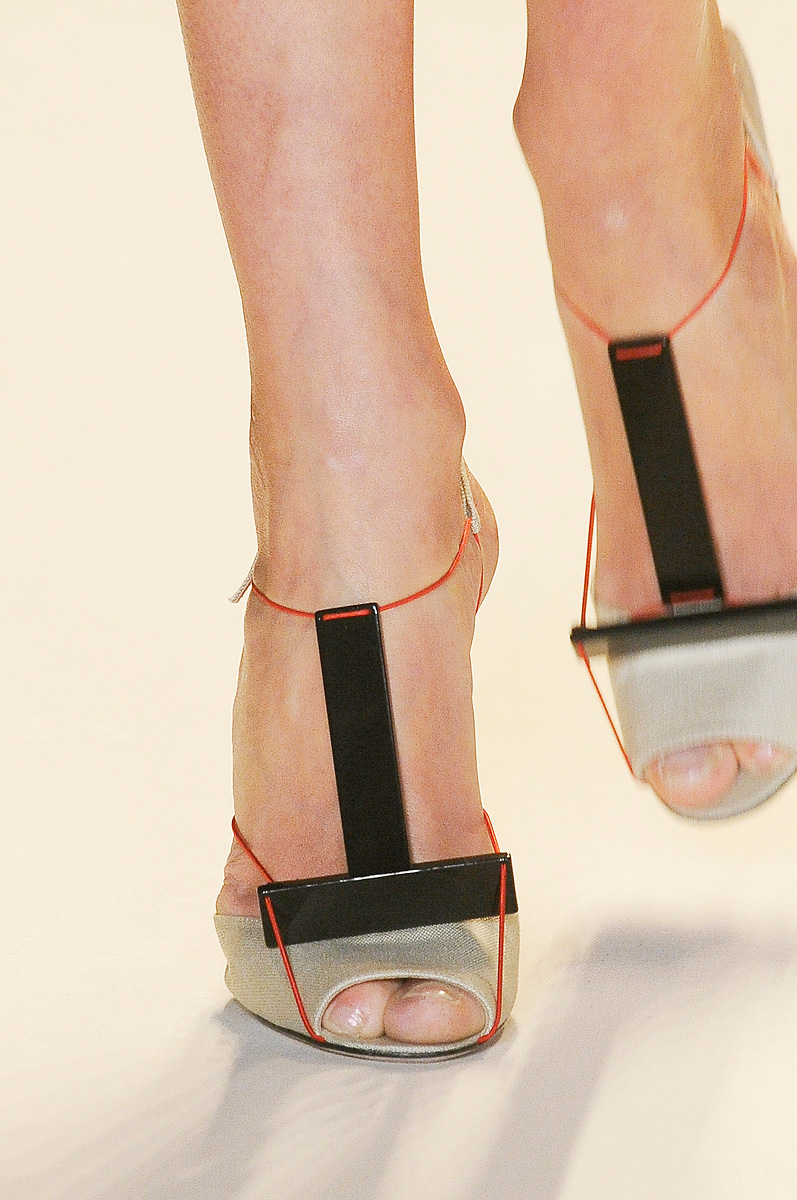 Walk in Couture: Spring 2011 RTW: Carolina Herrera Footwear