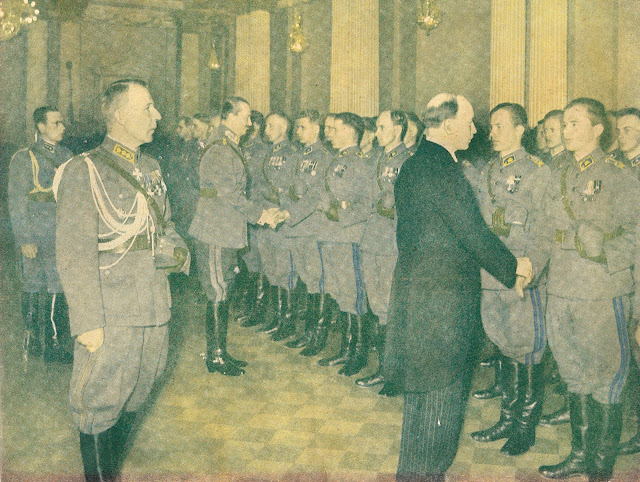 J y n t k Kes kuun Nelj s J y n t k Kes kuun Nelj s